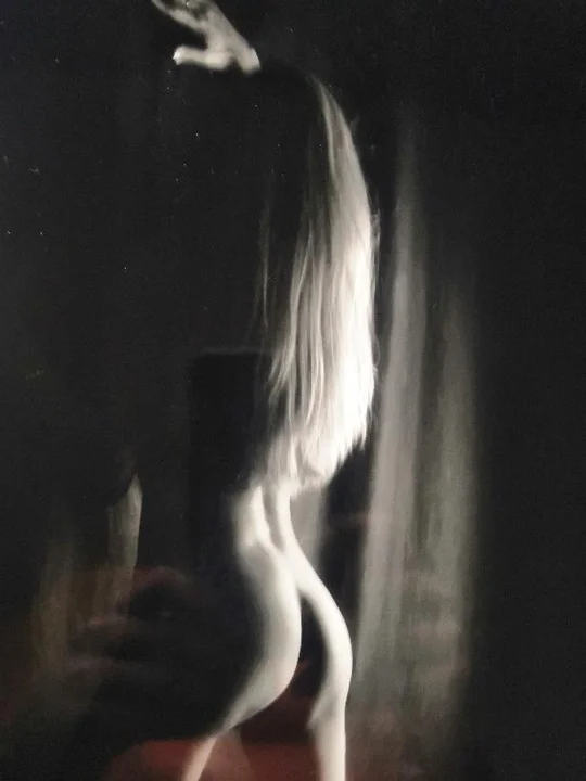 Veroni - !!!Nejlevnější escort v Praze!!! - inzertní portál edevky.cz to je sex seznamka - sex inzerce - společnice - escort